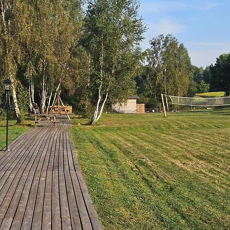 Przy Leśniczówce Wiele