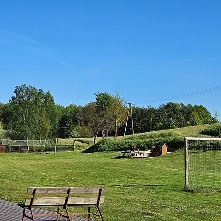 Dom wakacyjny Przy Leśniczówce Wiele