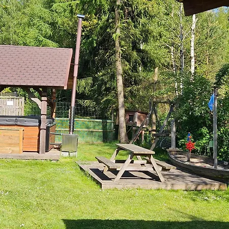 Nyaraló Przy Lesniczowce Wiele