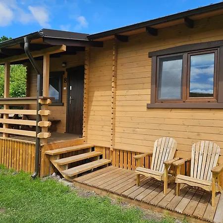 Przy Leśniczówce * Wiele